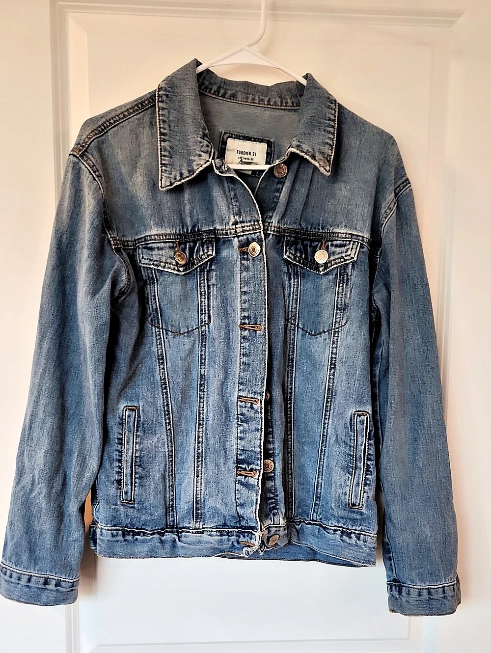 Forever 21 Denim Jean Jacket in Blue Size Small